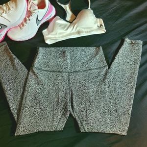 Lululemon yoga pants